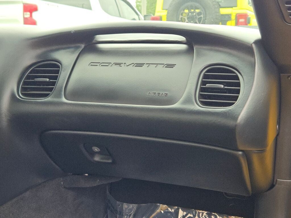 2001 Chevrolet Corvette Base