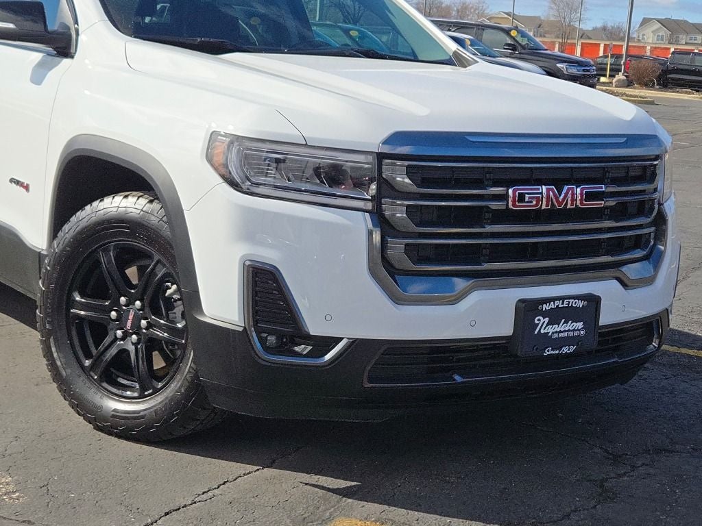 2023 GMC Acadia AT4