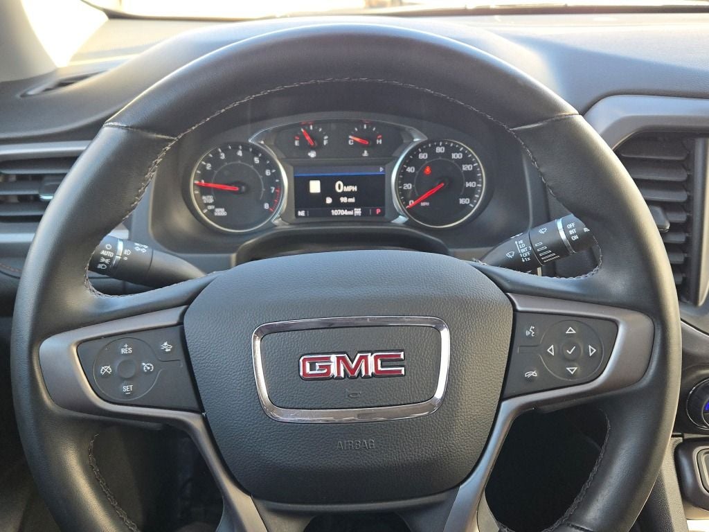 2023 GMC Acadia AT4