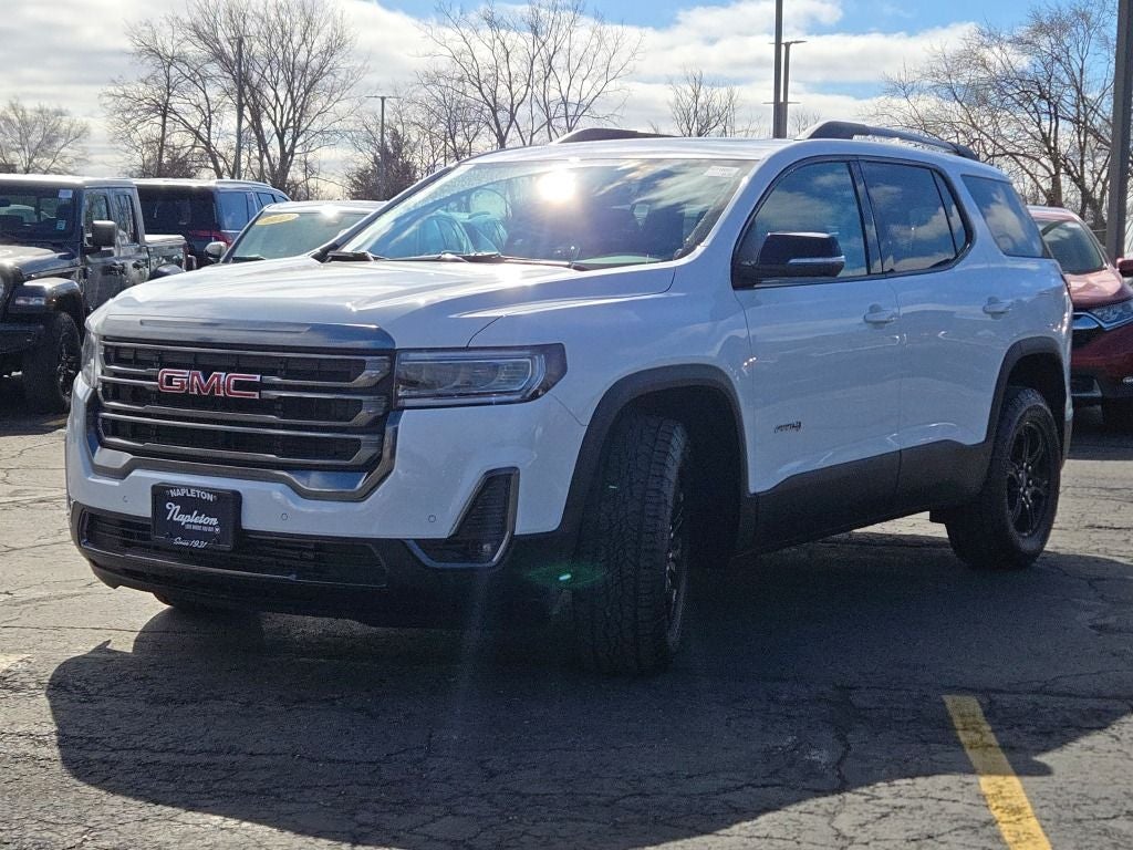 2023 GMC Acadia AT4