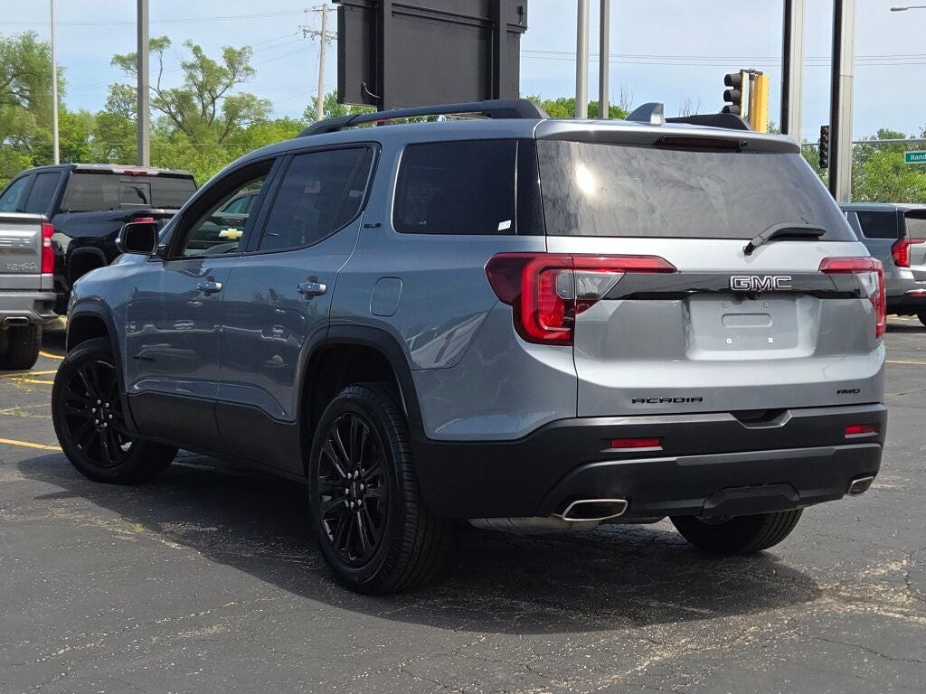 2023 GMC Acadia SLE