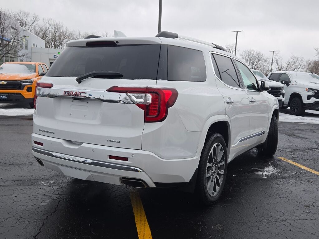 2022 GMC Acadia Denali