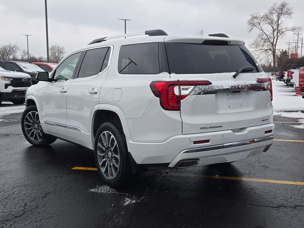 2022 GMC Acadia Denali