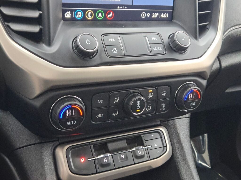 2022 GMC Acadia Denali