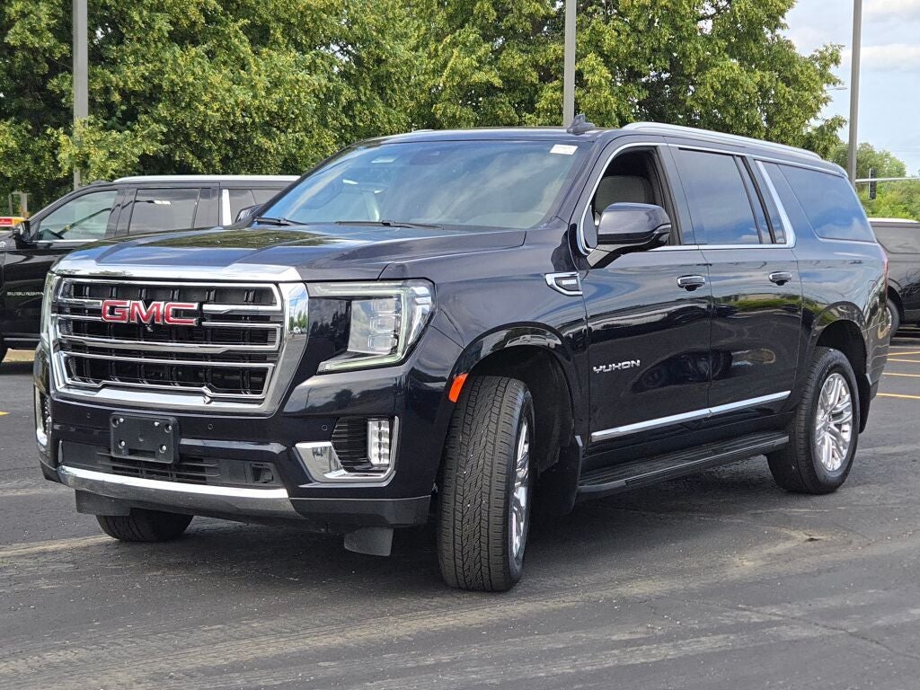 2023 GMC Yukon XL SLT