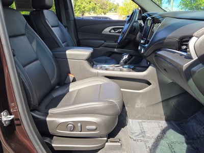 2022 Chevrolet Traverse LT Leather