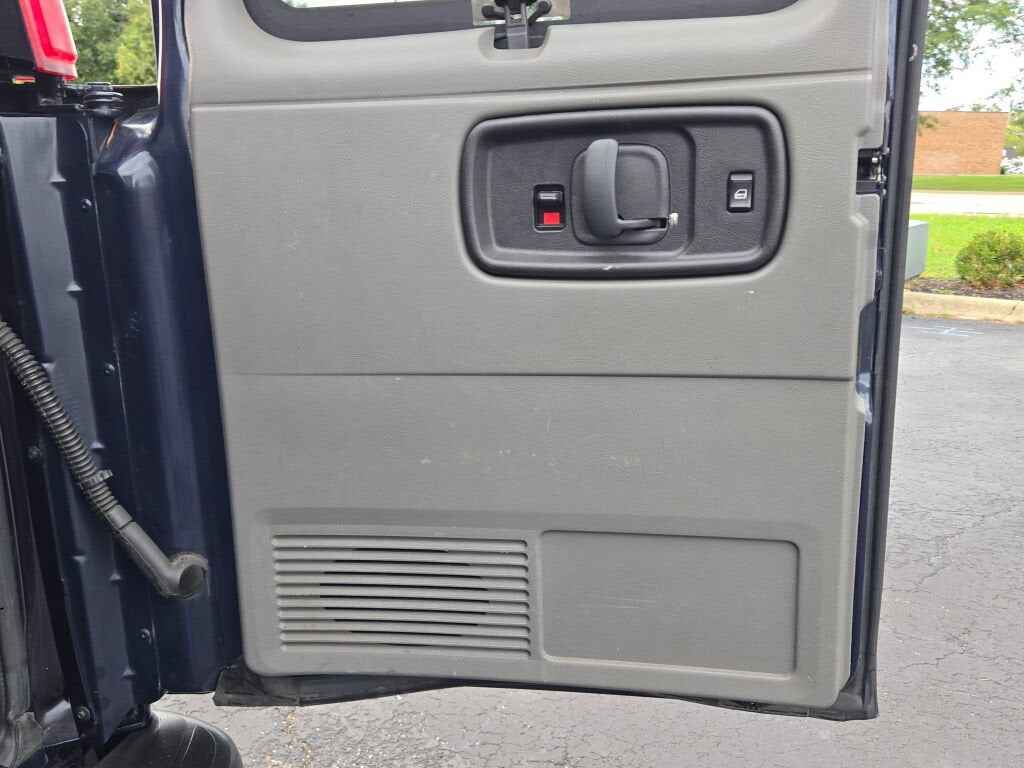 2013 Chevrolet Express 1500 LT Passenger