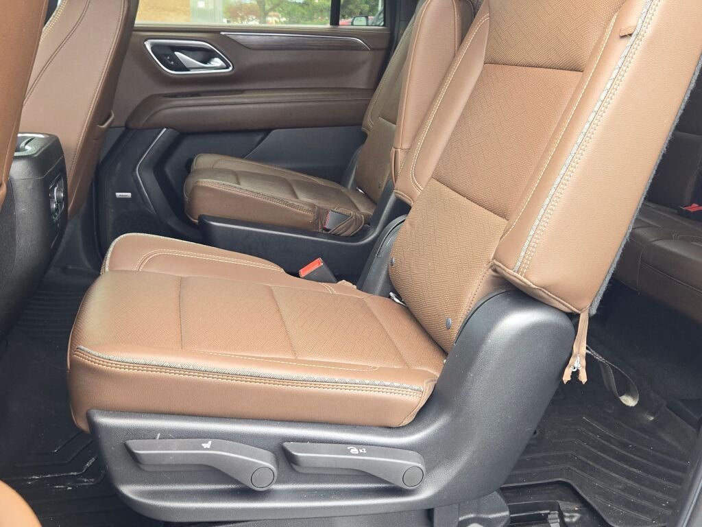 2022 Chevrolet Suburban High Country