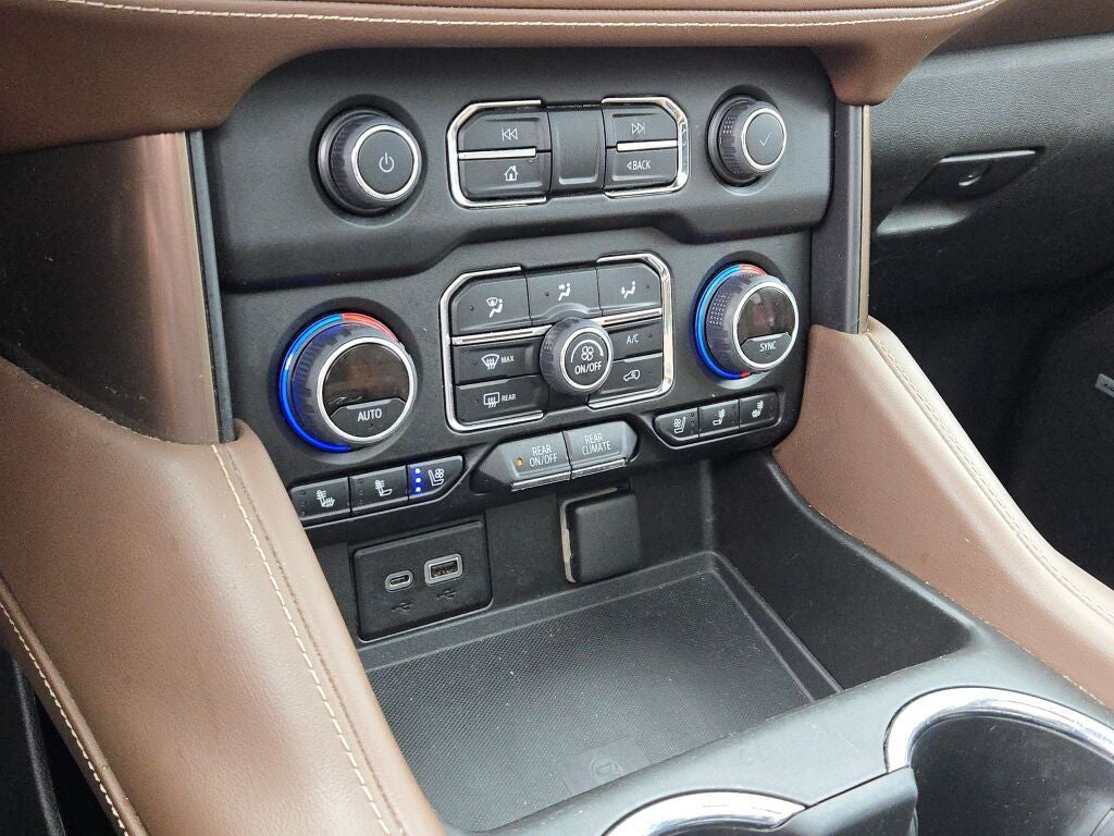 2022 Chevrolet Suburban High Country