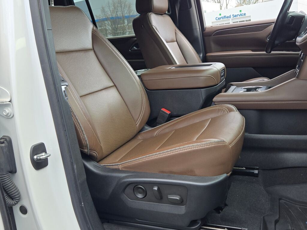 2022 Chevrolet Suburban High Country