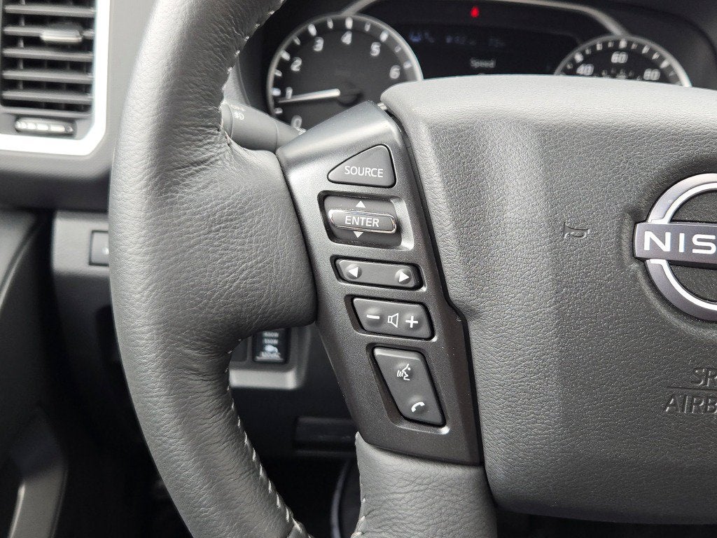 2024 Nissan Frontier SV