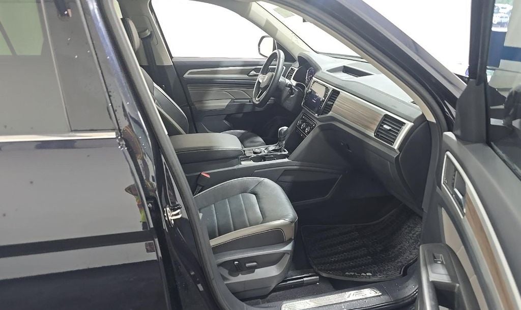 2023 Volkswagen Atlas SEL