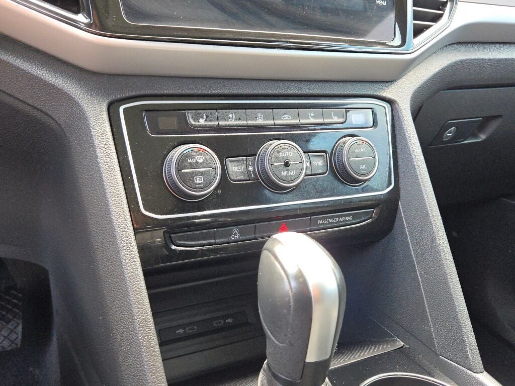 2023 Volkswagen Atlas SEL