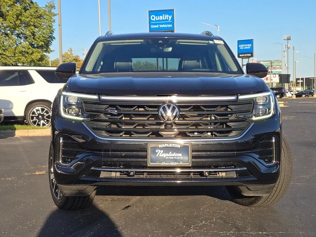 2024 Volkswagen Atlas 2.0T SEL Premium R-Line