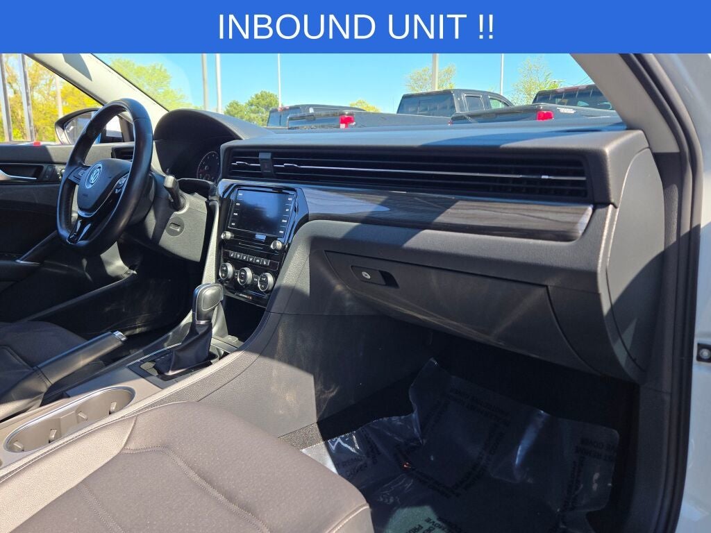 2020 Volkswagen Passat 2.0T R-Line