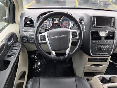 2013 Chrysler Town & Country Touring-L
