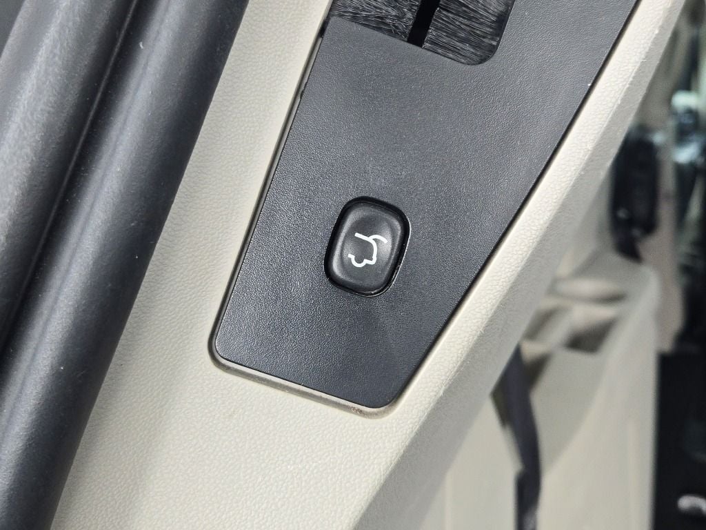 2013 Chrysler Town & Country Touring-L
