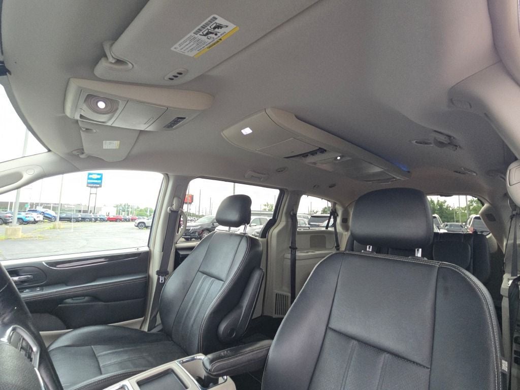 2013 Chrysler Town & Country Touring-L