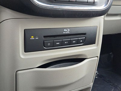 2013 Chrysler Town & Country Touring-L