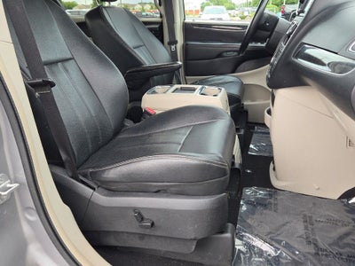 2013 Chrysler Town & Country Touring-L