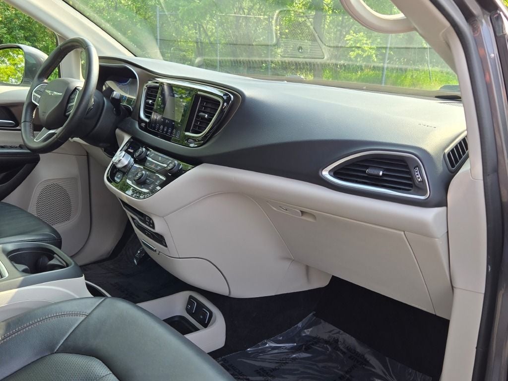 2018 Chrysler Pacifica Touring L Plus