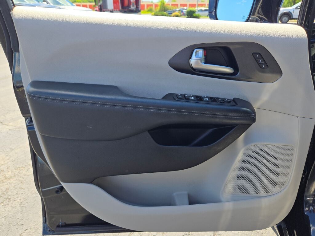 2020 Chrysler Pacifica Limited