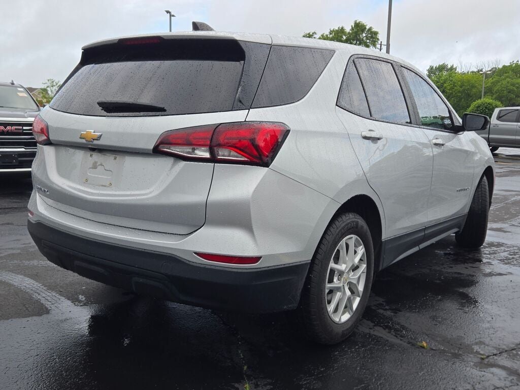 2022 Chevrolet Equinox LS