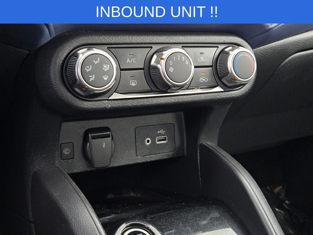 2023 Nissan Versa 1.6 SV