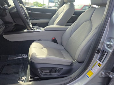 2024 Toyota Camry Hybrid XLE