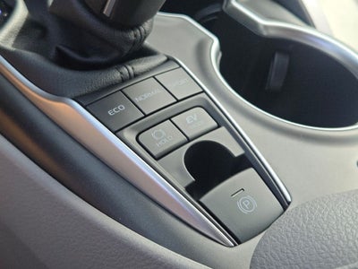 2024 Toyota Camry Hybrid XLE