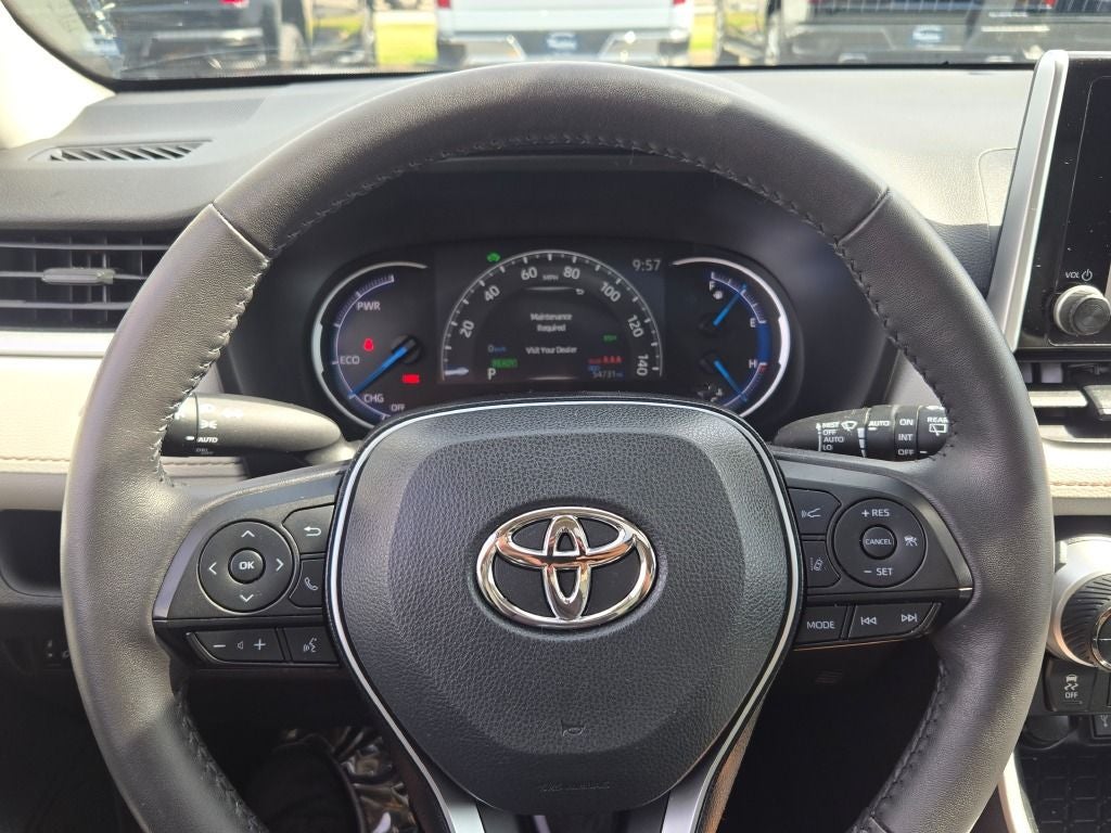 2023 Toyota RAV4 Hybrid XLE