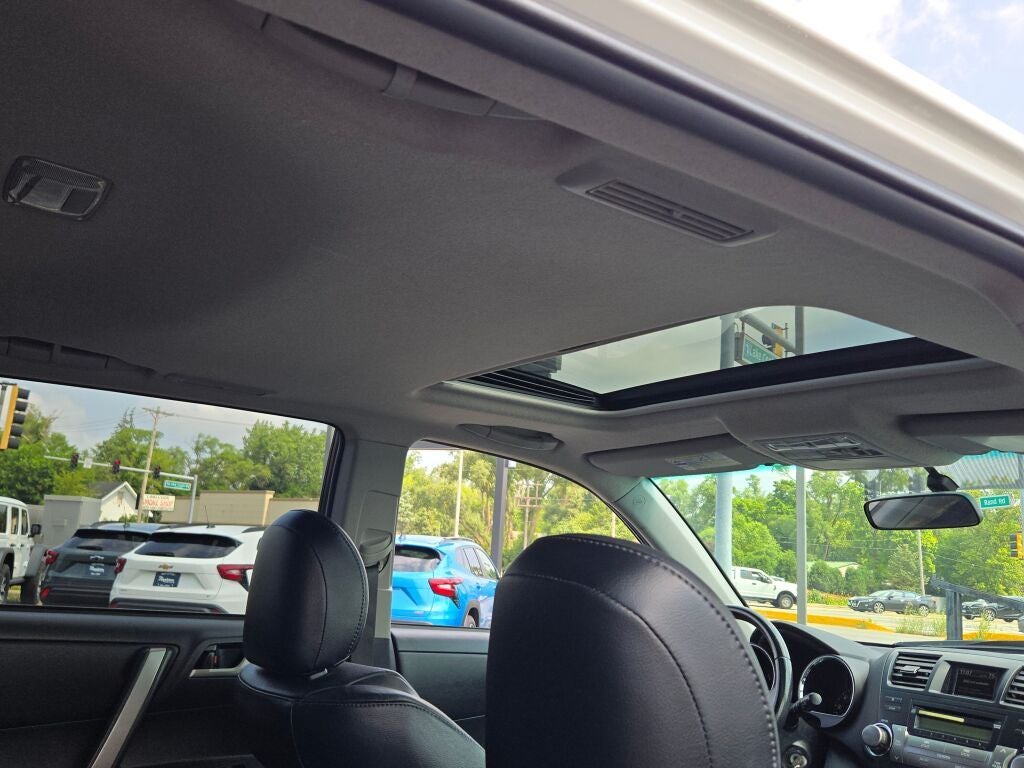 2010 Toyota Highlander SE