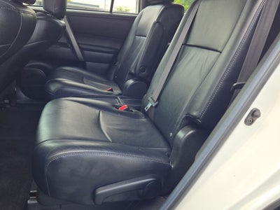 2010 Toyota Highlander SE