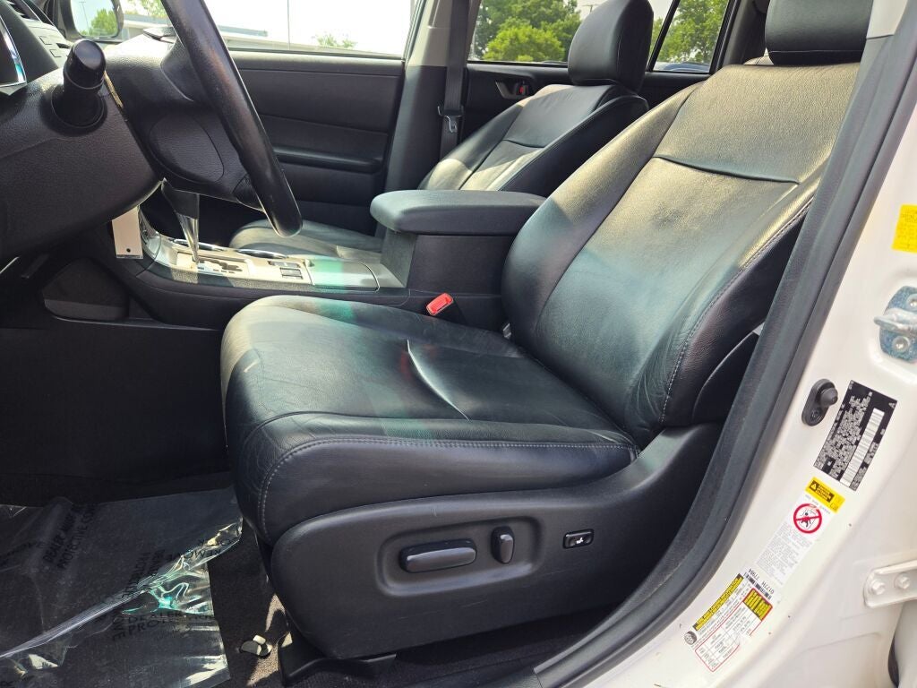 2010 Toyota Highlander SE