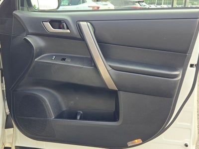 2010 Toyota Highlander SE