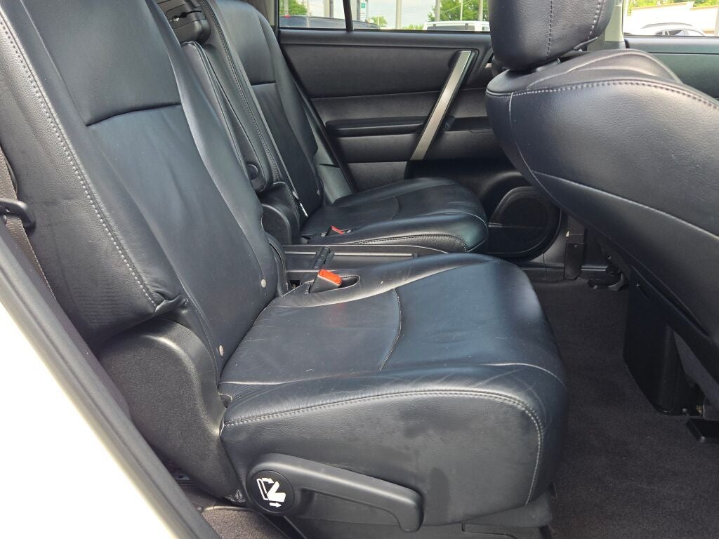 2010 Toyota Highlander SE