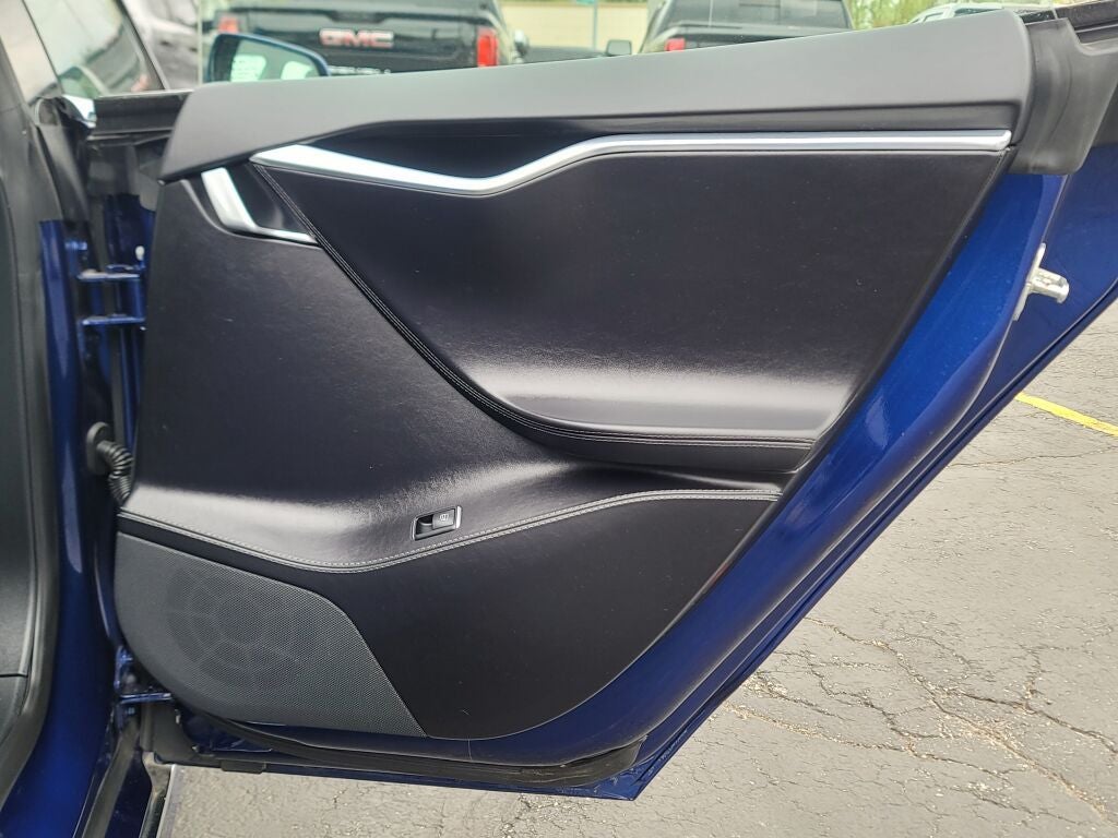 2016 Tesla Model S 75D
