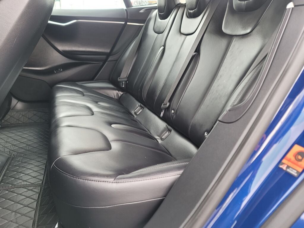 2016 Tesla Model S 75D