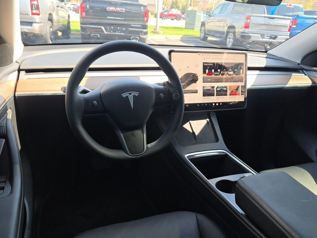 2024 Tesla Model Y Long Range