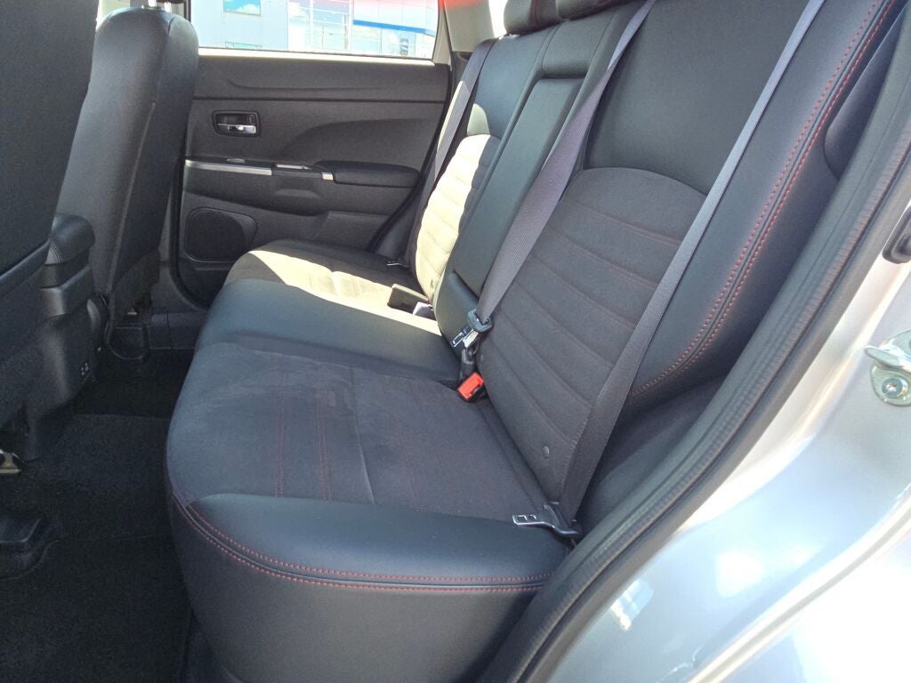 2025 Mitsubishi Outlander Sport Base