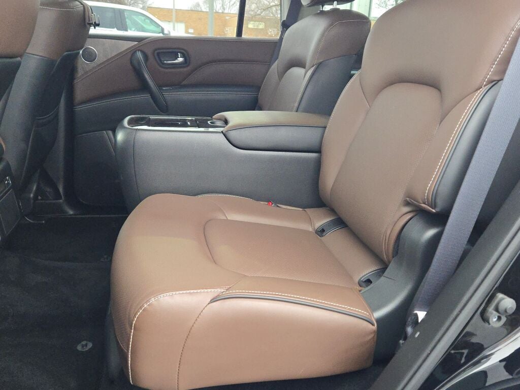 2022 INFINITI QX80 Premium Select