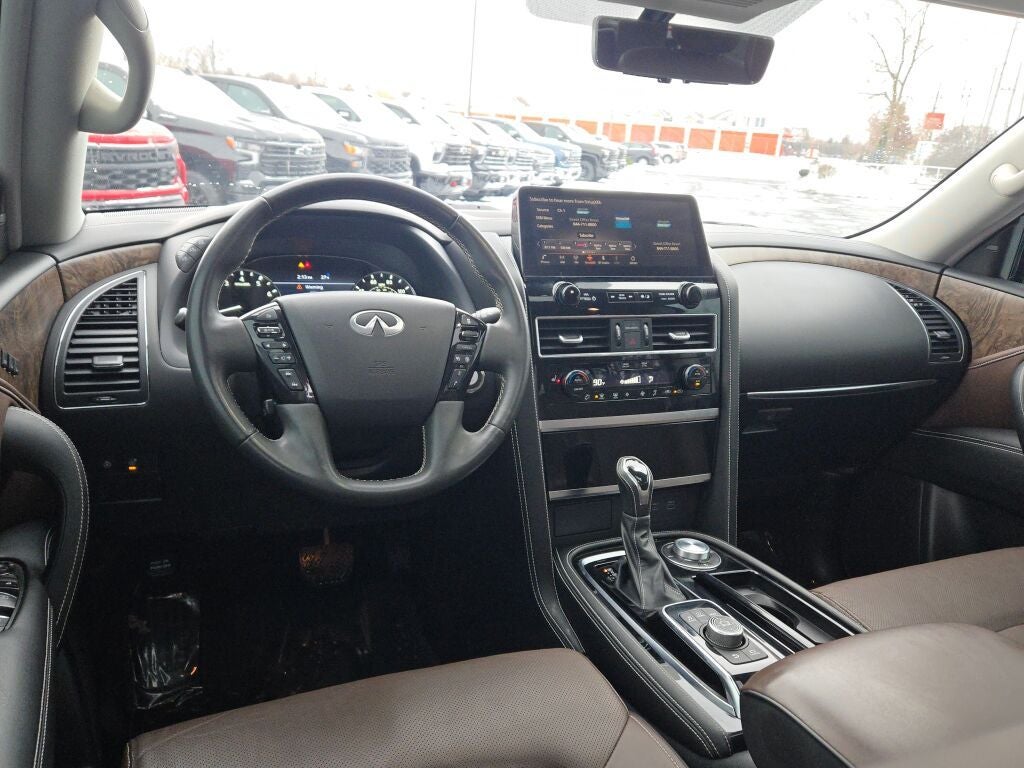 2022 INFINITI QX80 Premium Select