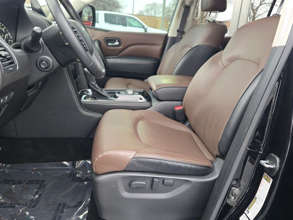 2022 INFINITI QX80 Premium Select