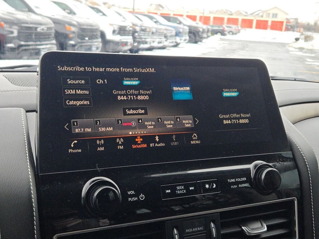 2022 INFINITI QX80 Premium Select