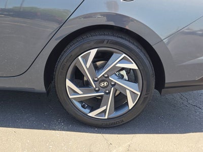 2024 Hyundai Elantra Limited
