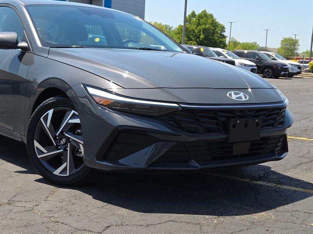 2024 Hyundai Elantra Limited