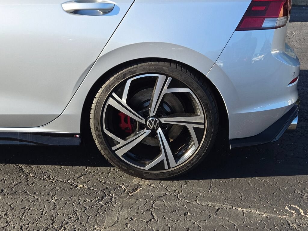 2024 Volkswagen Golf GTI 2.0T SE