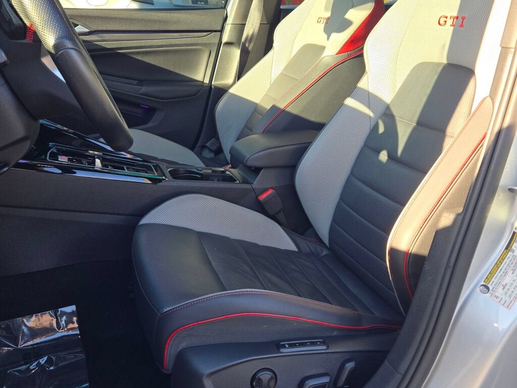 2024 Volkswagen Golf GTI 2.0T SE