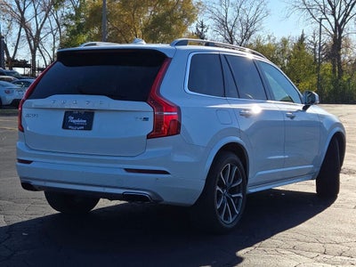 2017 Volvo XC90 T6 Momentum