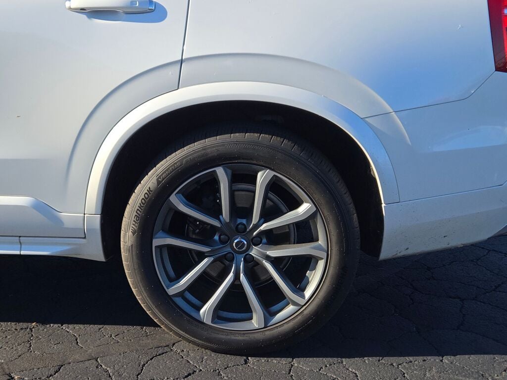 2017 Volvo XC90 T6 Momentum